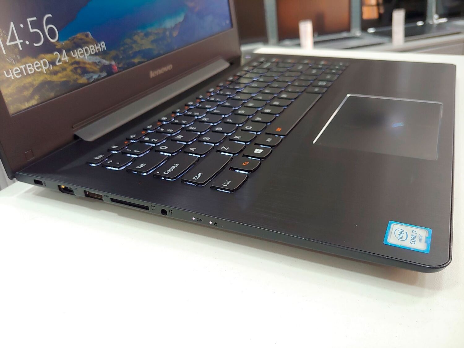 Б/в Ноутбук Lenovo IdeaPad 500s-14ISK Intel Core i7-6500U / 8 Гб / SSD 256 Гб / Клас А