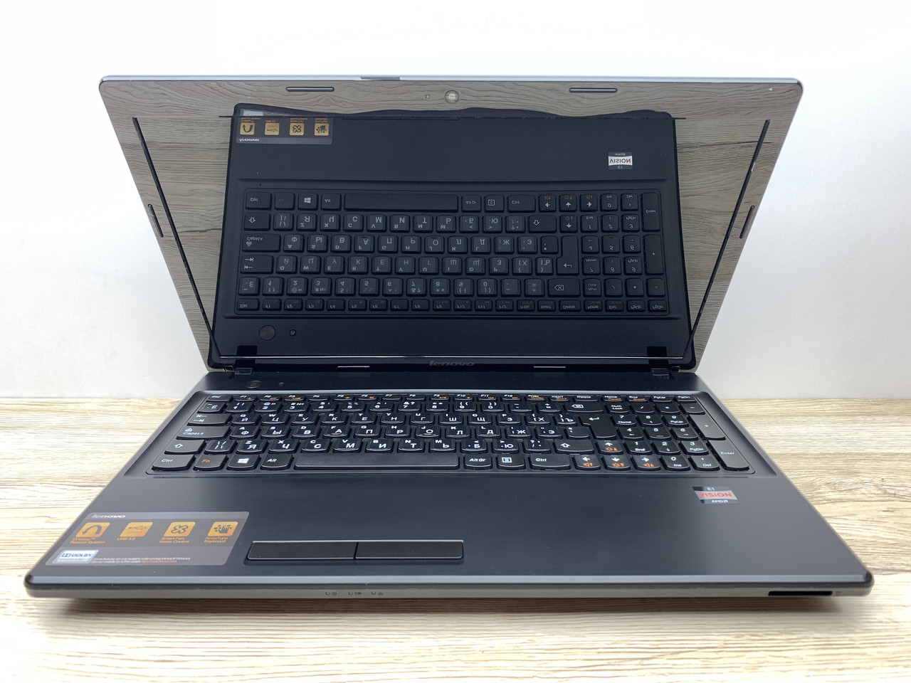 Б/в Ноутбук Lenovo IdeaPad G585 AMD E1-1200 / 4 Гб / SSD 120 Гб / Клас А