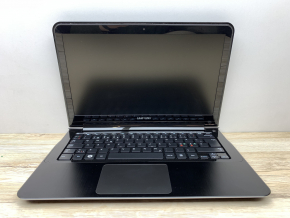 Б/в Ноутбук Samsung NP900X4D Intel Core i5-2537M / 4 Гб / SSD 120 Гб / Клас А