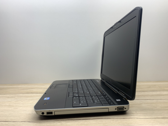 Б/в Ноутбук Dell Latitude E5530 / Intel Core i5-3320M / 8 Гб / SSD 240 Гб / Клас B