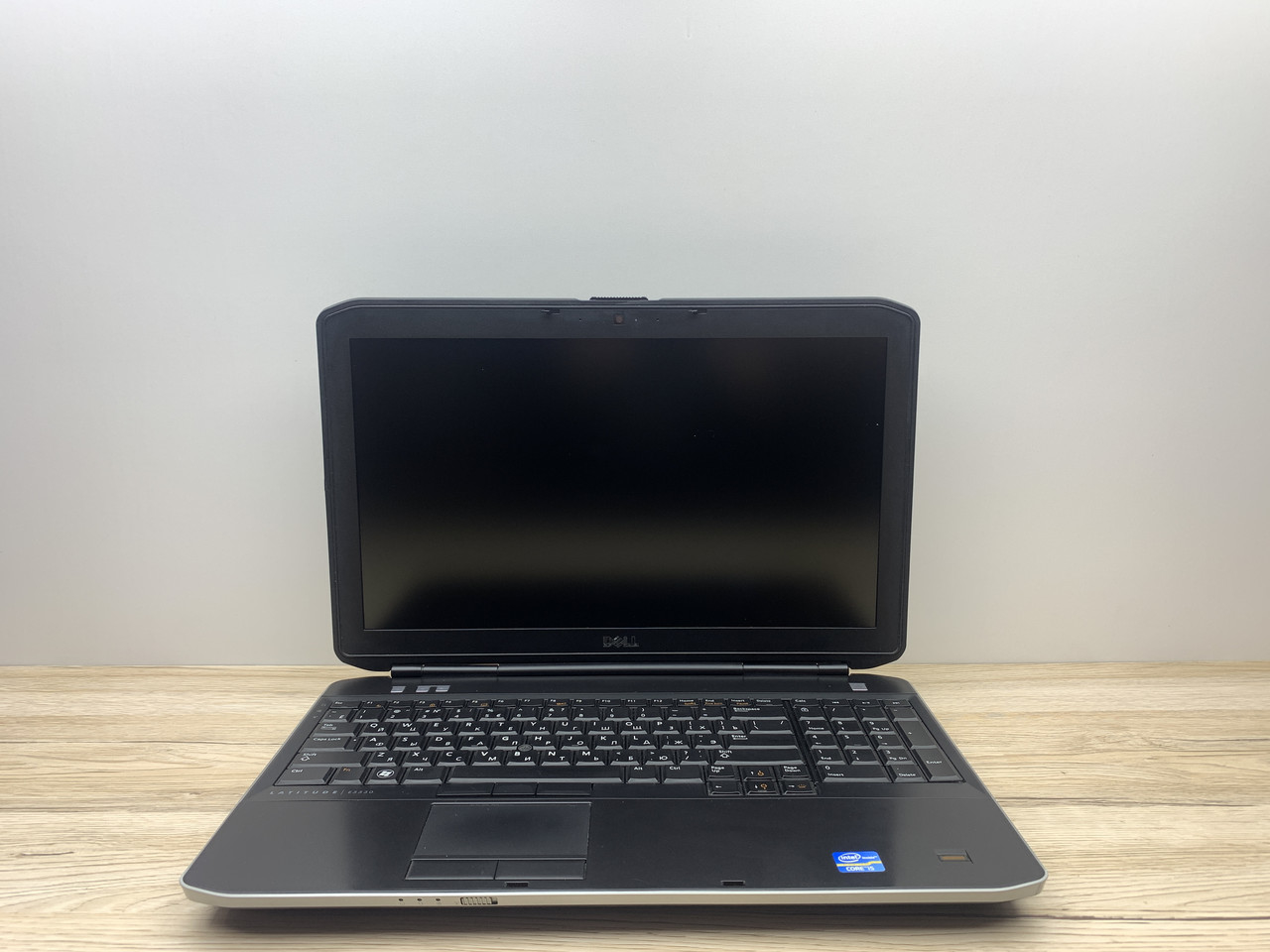 Б/в Ноутбук Dell Latitude E5530 / Intel Core i5-3320M / 8 Гб / SSD 240 Гб / Клас B