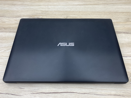 Б/в Ноутбук Asus X553M / Intel Pentium 3540 / 4 Гб / HDD 500 Гб / Клас B