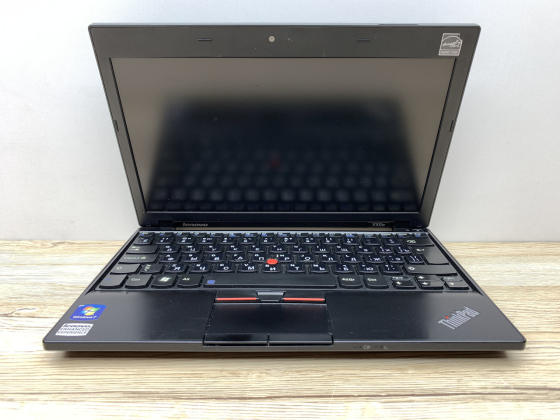 Б/в Ноутбук Lenovo ThinkPad X100e AMD Athlon Neo MV-40 / 4 Гб / SSD 120 Гб / Клас В (не працює батарея)