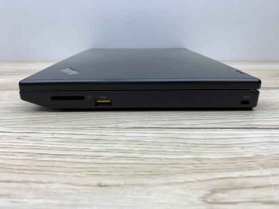 Б/в Ноутбук Lenovo ThinkPad X100e AMD Athlon Neo MV-40 / 4 Гб / SSD 120 Гб / Клас В (не працює батарея)