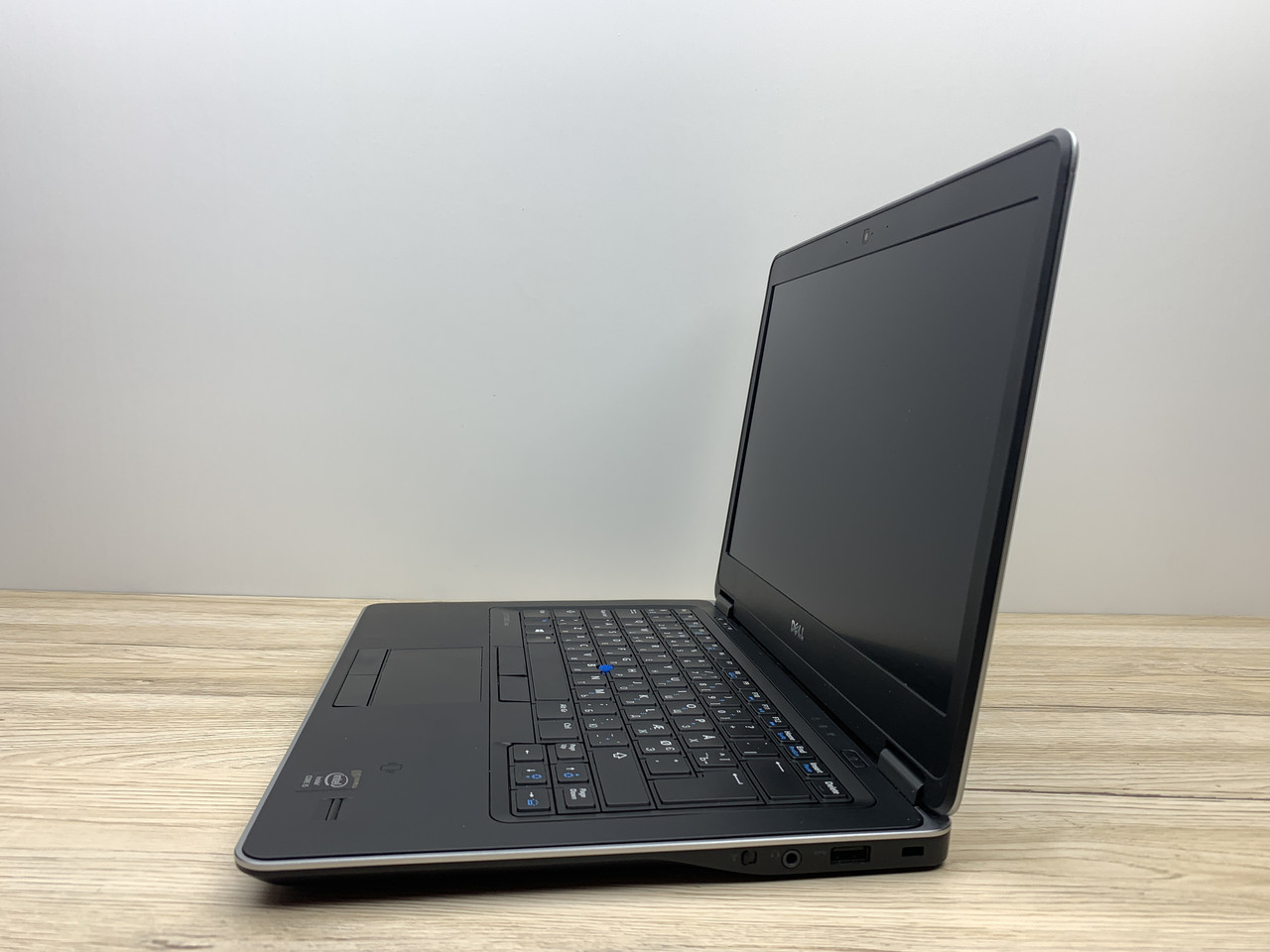 Б/в Ноутбук Dell Latitude E7440 / Intel Core i5-4310U / 8 Гб / SSD 240 Гб / Клас B