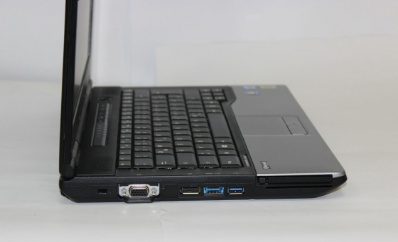 Б/в Ноутбук Fujitsu LIFEBOOK S752 Intel Core i5-3320M/4 Гб/HDD 500 Гб/Клас B