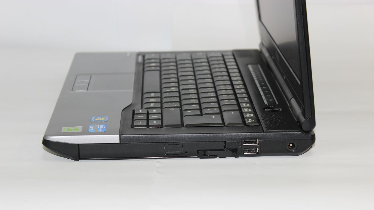 Б/в Ноутбук Fujitsu LIFEBOOK S752 Intel Core i5-3320M/4 Гб/HDD 500 Гб/Клас B