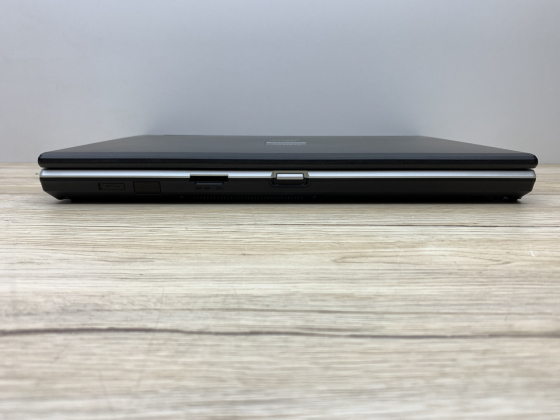 Б/в Ноутбук Fujitsu E8420 Intel Core 2 Duo P8600 / 4 Гб / SSD 120 Гб / Клас В