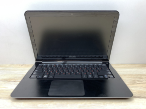 Б/в Ноутбук Samsung NP900X3A Intel Core i5-2467M / 4 Гб / SSD 120 Гб / Клас А