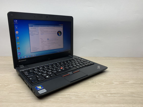 Б/в Ноутбук Lenovo ThinkPad X121e / AMD E300 / 4 Гб / 320 Гб / Клас B