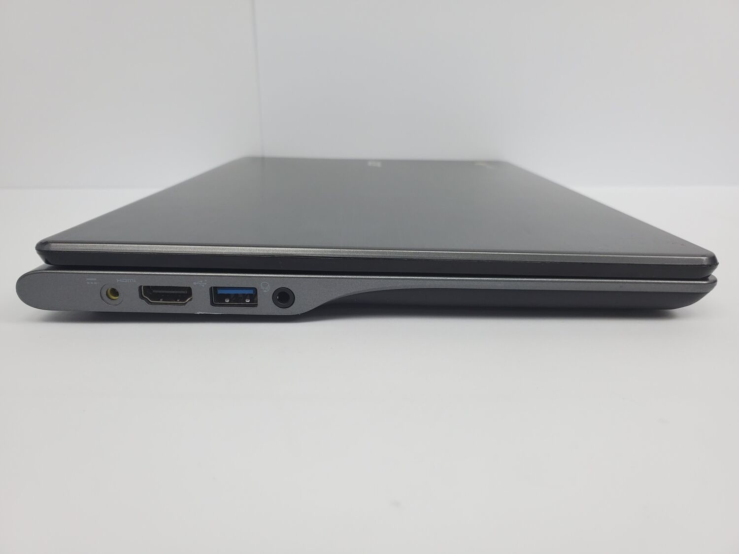 Б/в Нетбук Acer Chromebook C740 ZHN Intel Celeron 3215U / 4 Гб / SSD 32 Гб / Клас А
