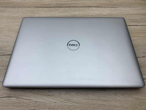 Б/в Ноутбук Dell 15 5570 / Intel Core i5-8250U / 8 Гб / SSD 240 Гб + HDD 750 Гб / Клас B