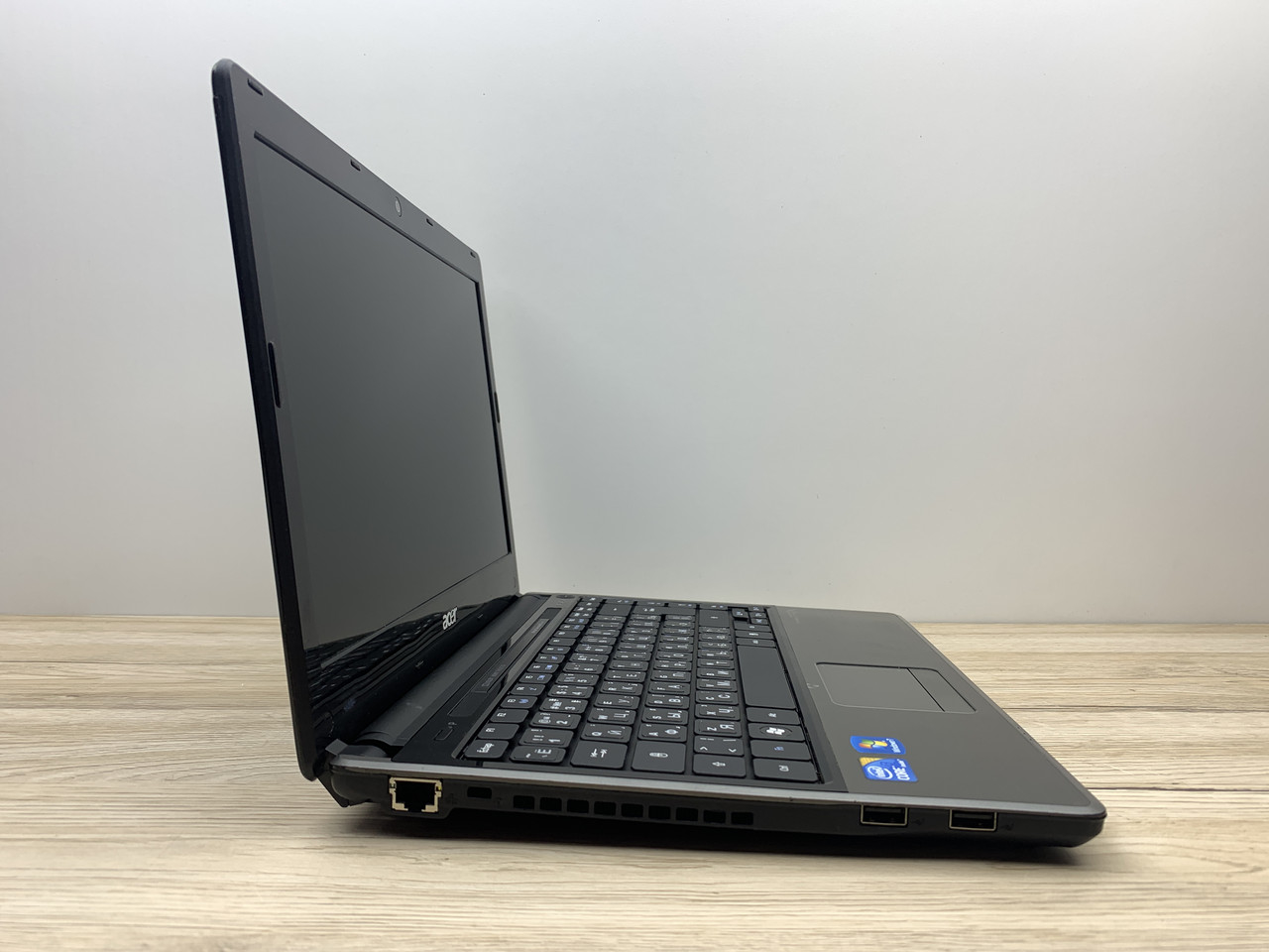 Б/в Ноутбук Acer Aspire 3820T Intel Core i3-330m / 4 Гб / SSD 120 Гб / Клас В