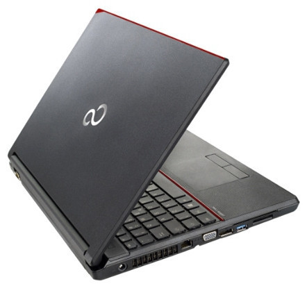 Б/в Ноутбук Fujitsu LIFEBOOK E556 Intel Core i7-6600U / 8 Гб / SSD 128 Гб / Клас А