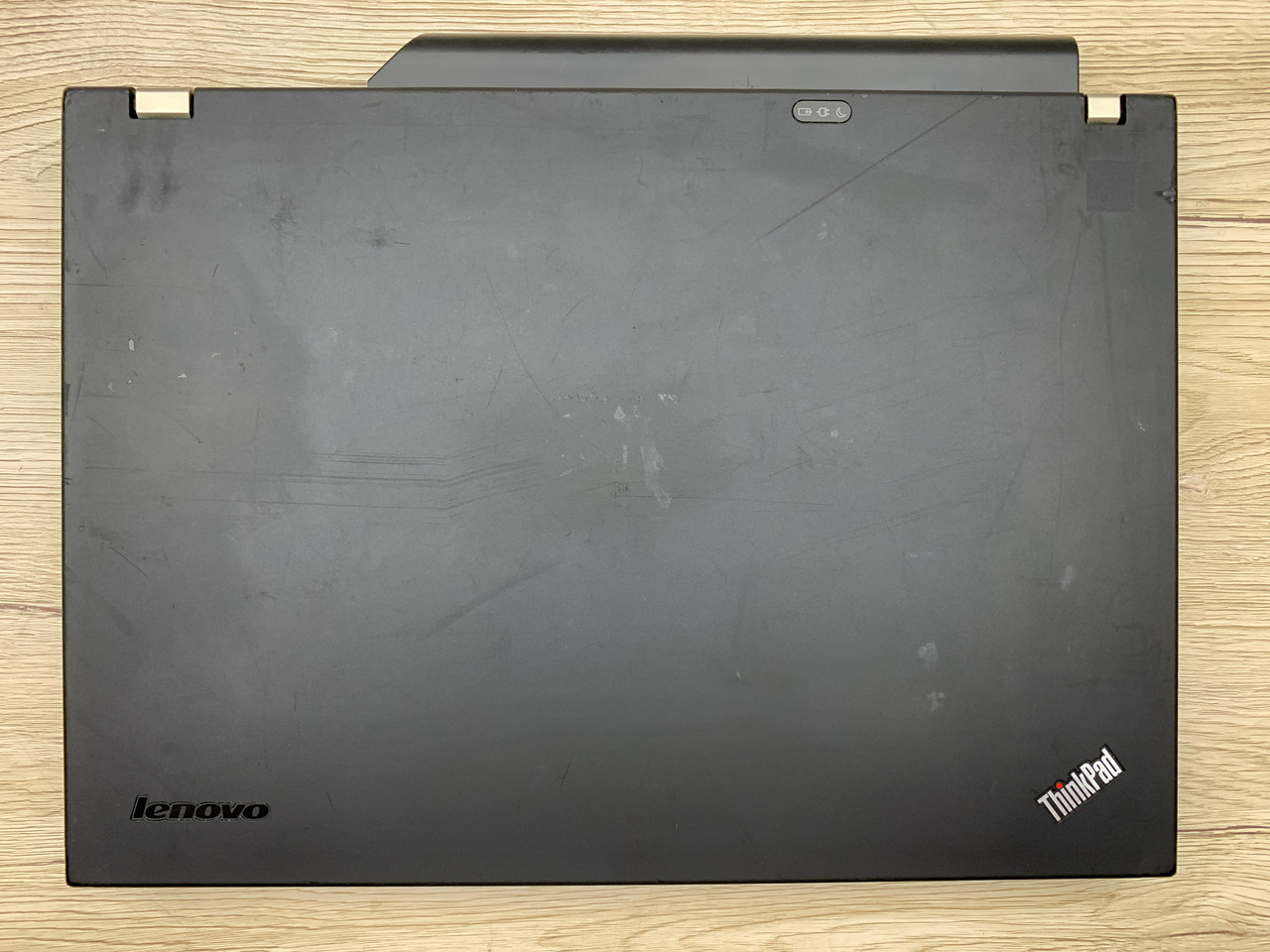 Б/в Ноутбук Lenovo ThinkPad T400 Intel Core 2 Duo P8400 / 4 Гб / SSD 120 Гб / Клас B