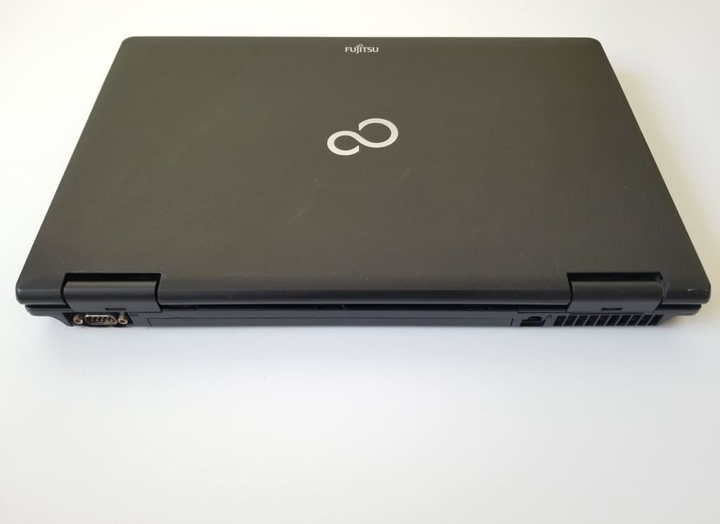 Б/в Ноутбук Fujitsu LIFEBOOK E752 Intel Core i5-3340M / 4 Гб / HDD 320 Гб / Клас В