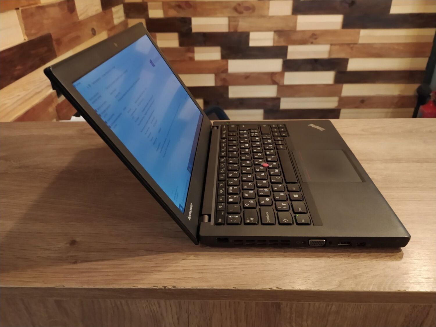 Б/в Нетбук Lenovo ThinkPad X240 Intel Core i3-4010U / 4 Гб / SSD 120 Гб / Клас А