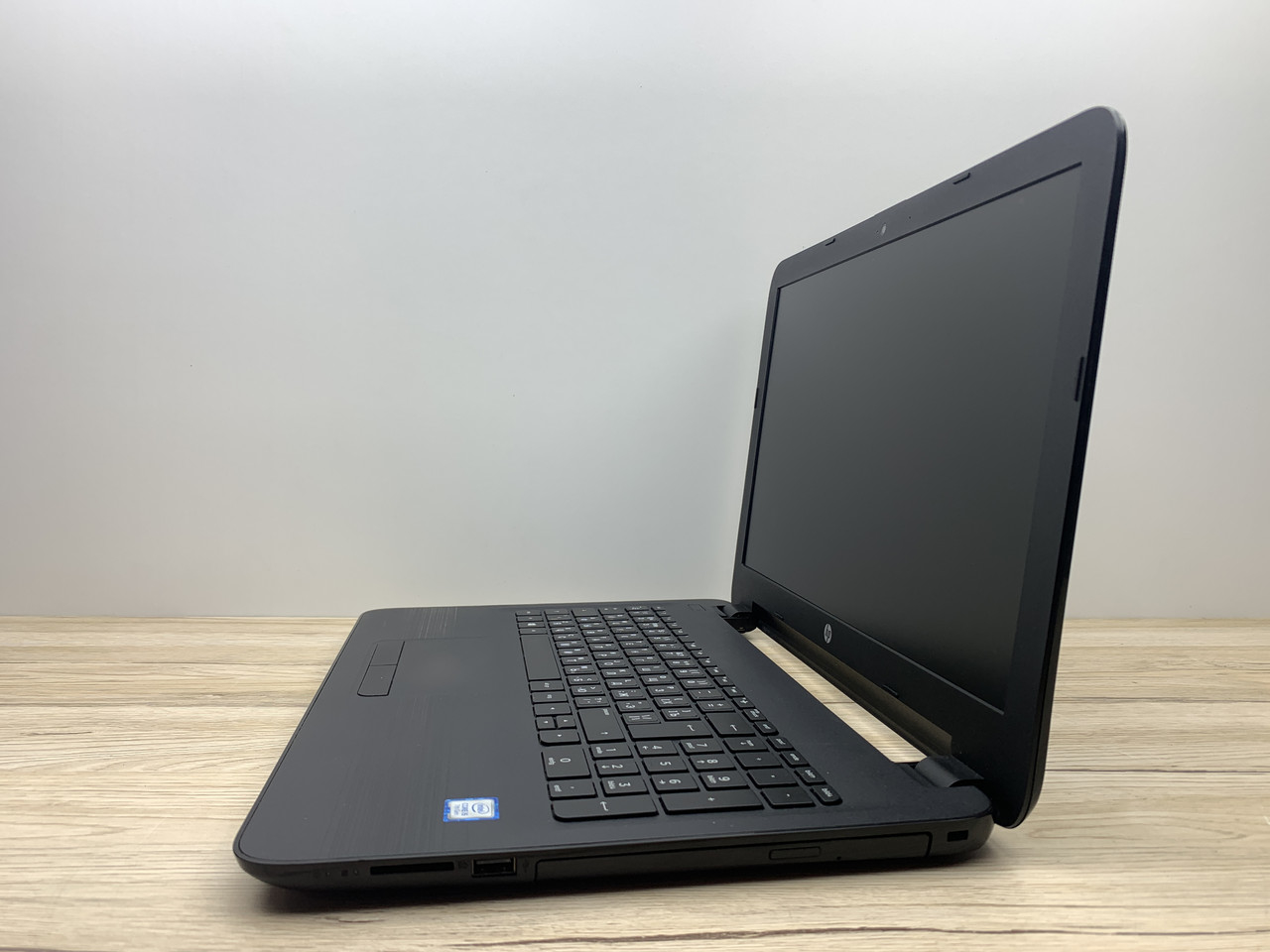 Б/в Ноутбук HP 15-AY / Intel Core i5-7200U / 8 Гб / SSD 120 Гб / Клас B