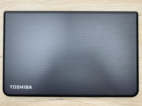 Б/в Ноутбук Toshiba C50 AMD E1-2100 / 4 Гб / SSD 120 Гб / Клас A