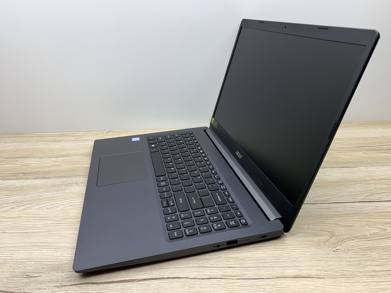 Б/в Ноутбук Acer Aspire 5 A515-54 / Intel Core i5-8265U / 8 Гб / SSD 240 Гб / Клас B