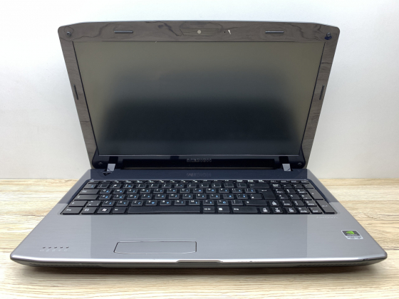 Б/в Ноутбук Medion Akoya MD98760 Intel Core i3-2330M / 4 Гб / SSD 120 Гб / Клас В