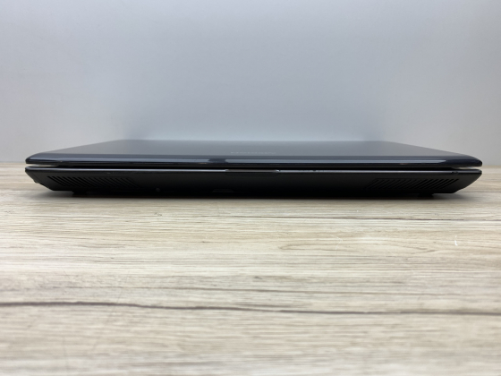 Б/в Ноутбук Medion Akoya MD98760 Intel Core i3-2330M / 4 Гб / SSD 120 Гб / Клас В