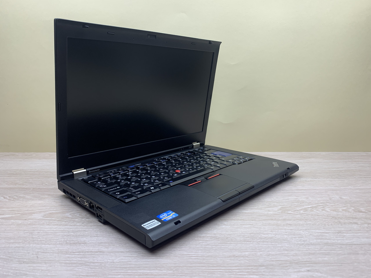 Б/в Ноутбук Lenovo T420 / Intel Core i5-2430M / 8 Гб / 120 Гб / Клас B