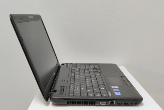 Б/в Ноутбук Toshiba Satellite Pro C660-2KL Intel Core i3-380M / 4 Гб / HDD 160 Гб / Клас А