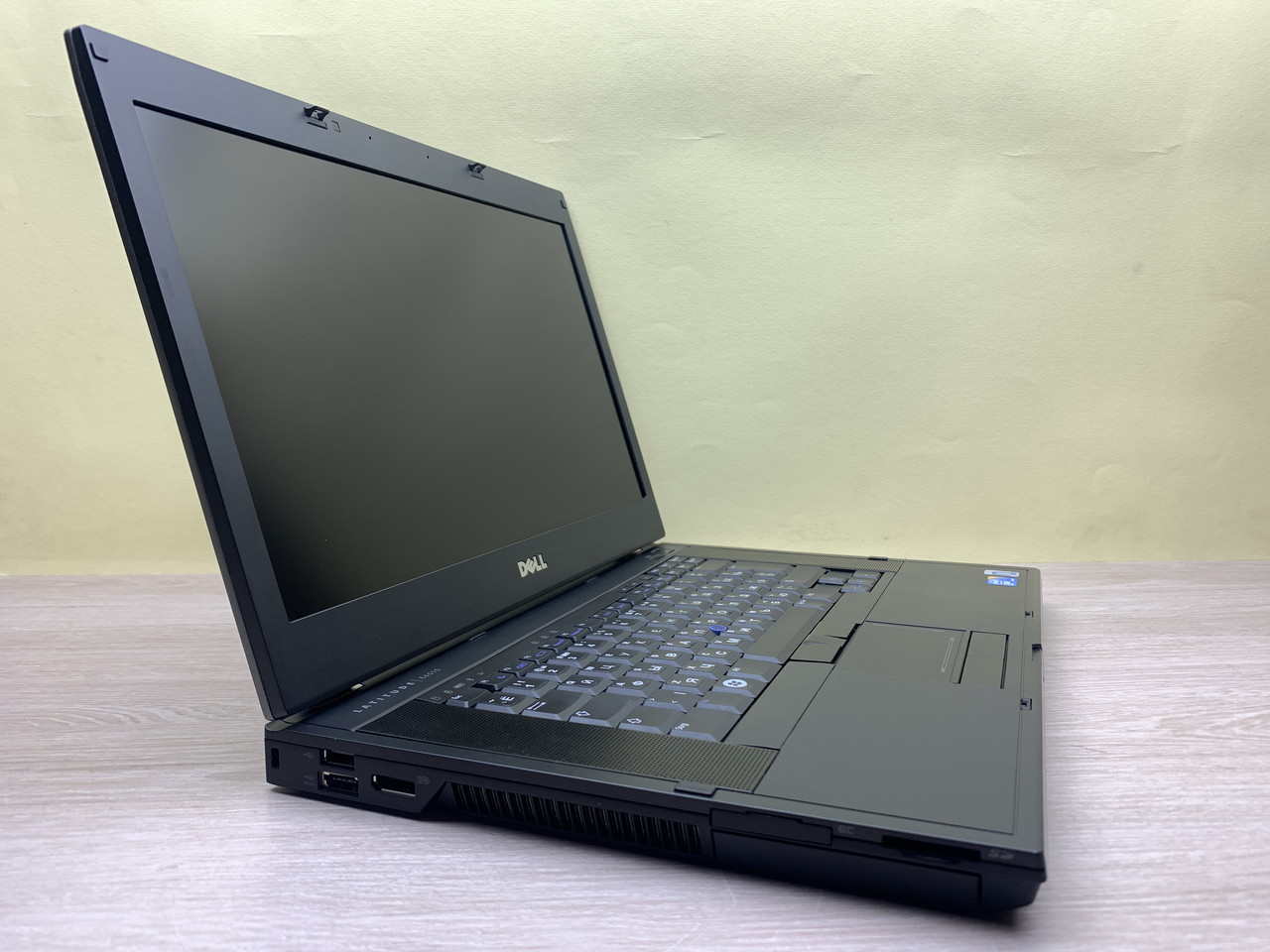 Б/в Ноутбук Dell Latitude E6510 / Intel Core i5 (1 покоління) / 4 Гб / 120 Гб / Клас B