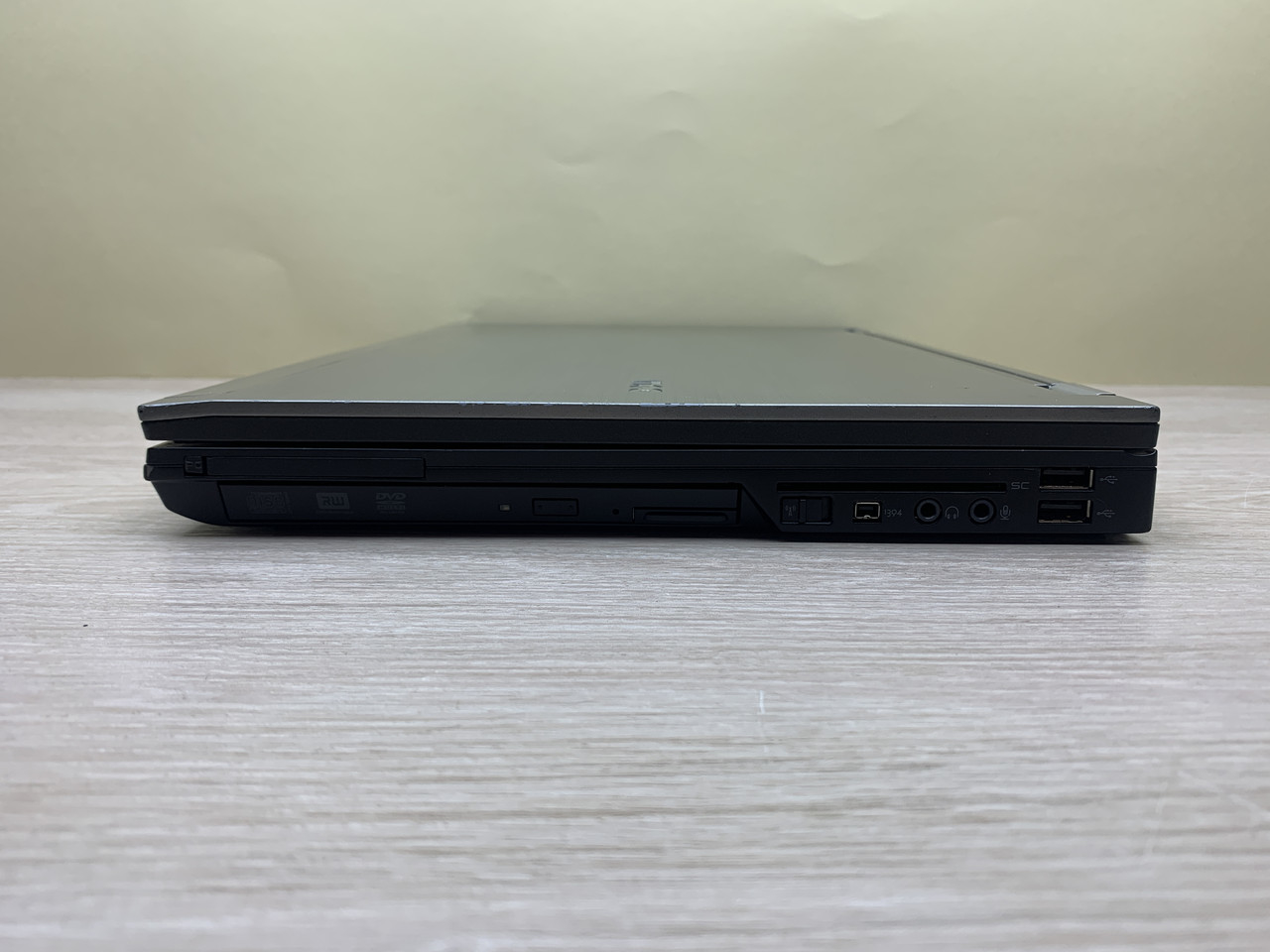 Б/в Ноутбук Dell Latitude E6510 / Intel Core i5 (1 покоління) / 8 Гб / 120 Гб / Клас B