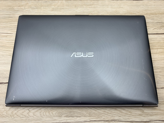 Б/в Ноутбук Asus ZenBook UX31A Intel Core i7-3517U / 4 Гб / SSD 240 Гб / Клас В