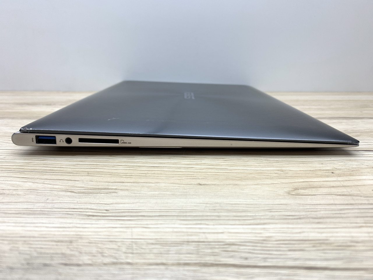 Б/в Ноутбук Asus ZenBook UX31A Intel Core i7-3517U / 4 Гб / SSD 240 Гб / Клас В