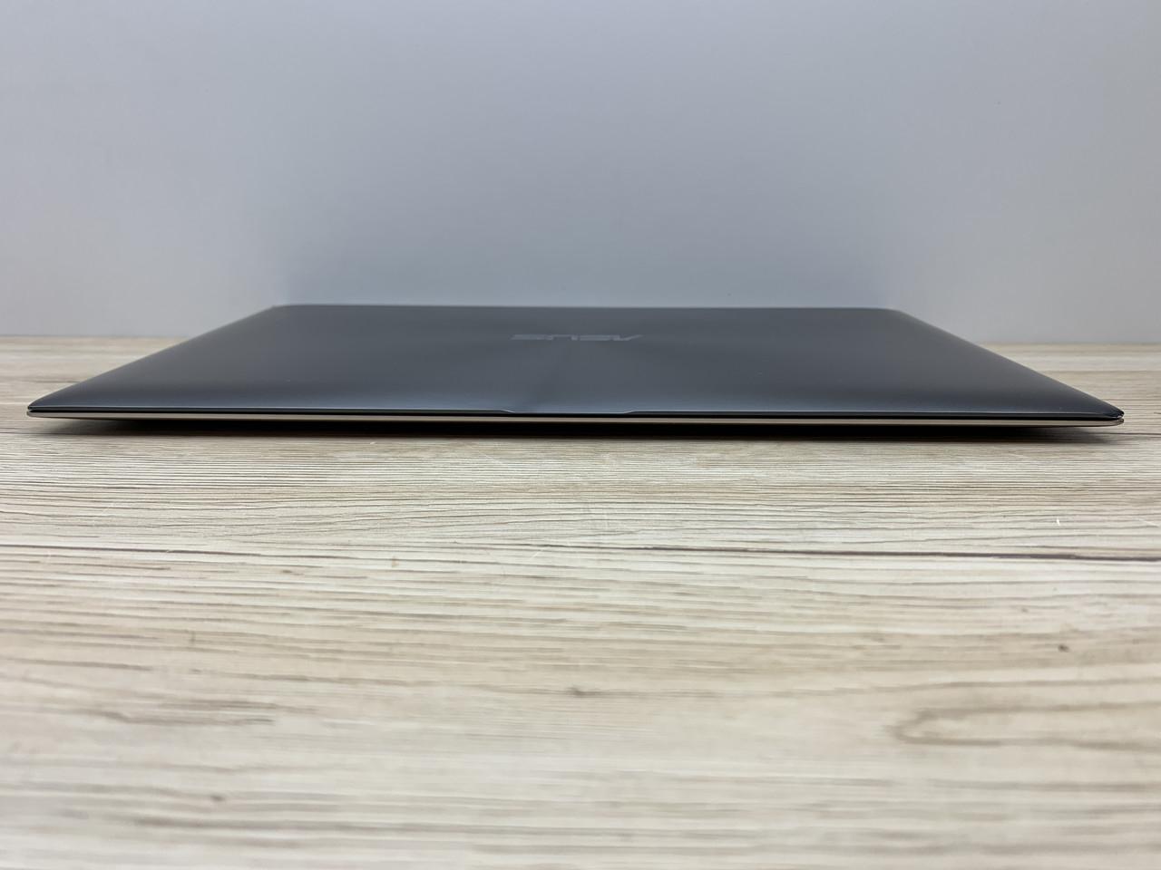 Б/в Ноутбук Asus ZenBook UX31A Intel Core i7-3517U / 4 Гб / SSD 240 Гб / Клас В