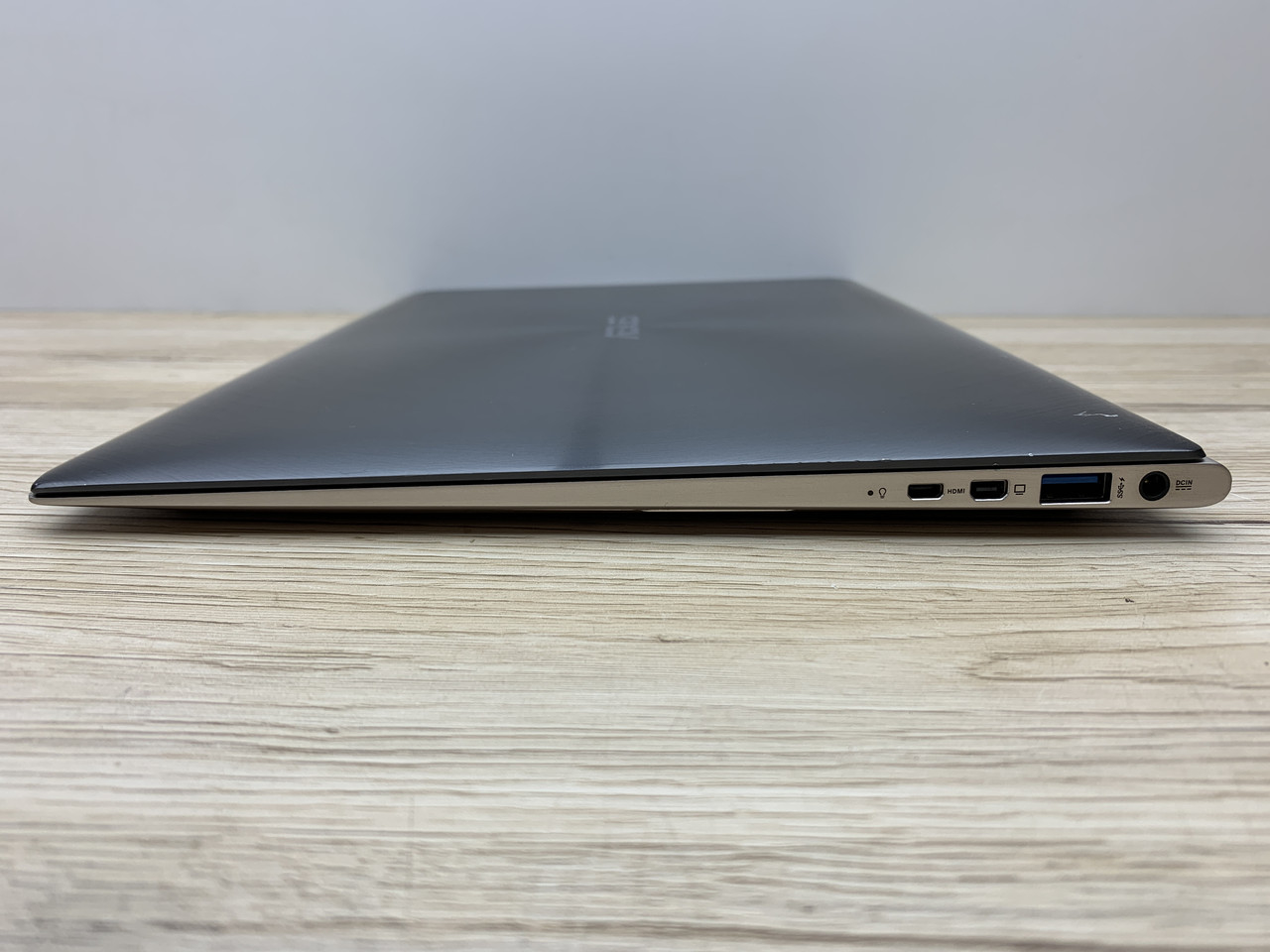 Б/в Ноутбук Asus ZenBook UX31A Intel Core i7-3517U / 4 Гб / SSD 240 Гб / Клас В
