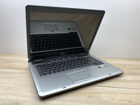 Б/в Ноутбук Fujitsu Amilo Pi1556 Intel Core 2 Duo T7200 / 2 Гб / SSD 120 Гб / Клас В