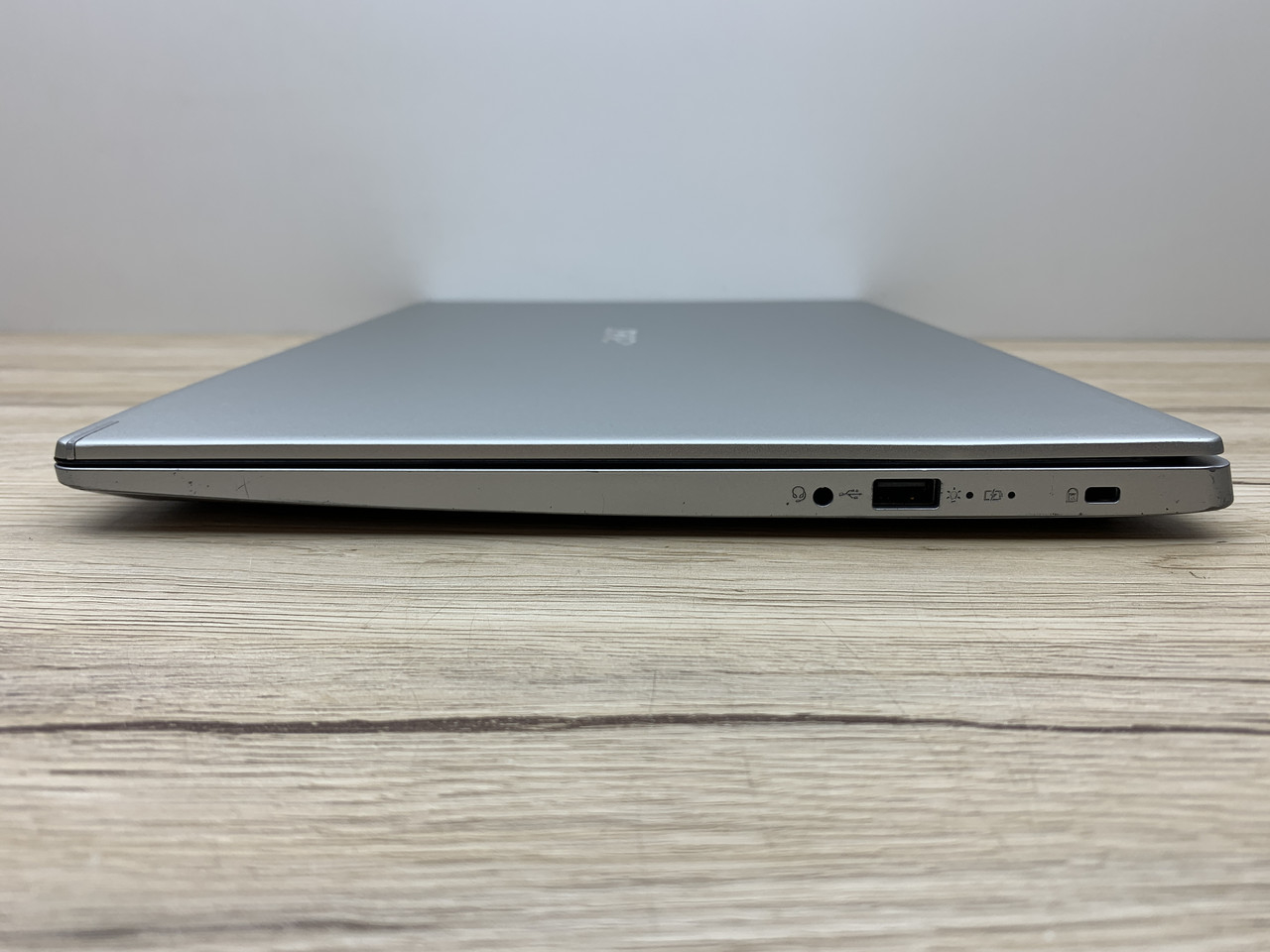 Б/в Ноутбук Acer Aspire A515-54 Intel Core i5-8265U / 8 Гб / SSD 240 Гб / Клас А