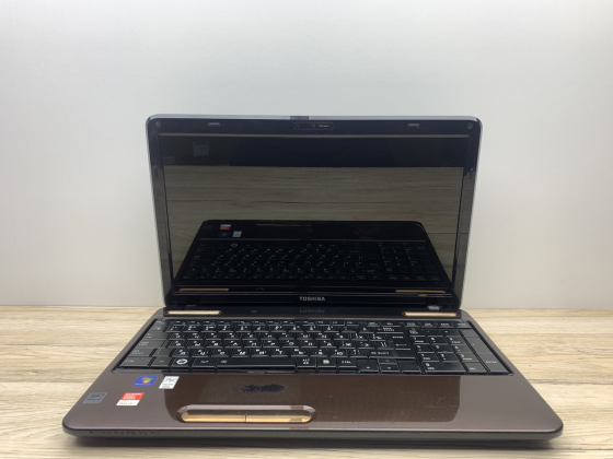 Б/в Ноутбук Toshiba L655-1H2 / Intel Core i3-380M / 4 Гб / SSD 120 Гб / Клас B