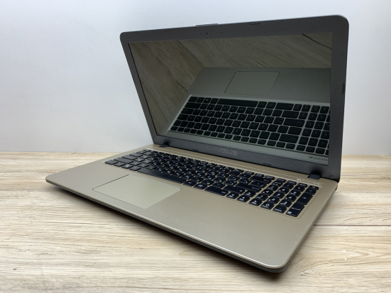 Б/в Ноутбук Asus R540N Intel Pentium N4200 / 4 Гб / SSD 120 Гб / Клас В