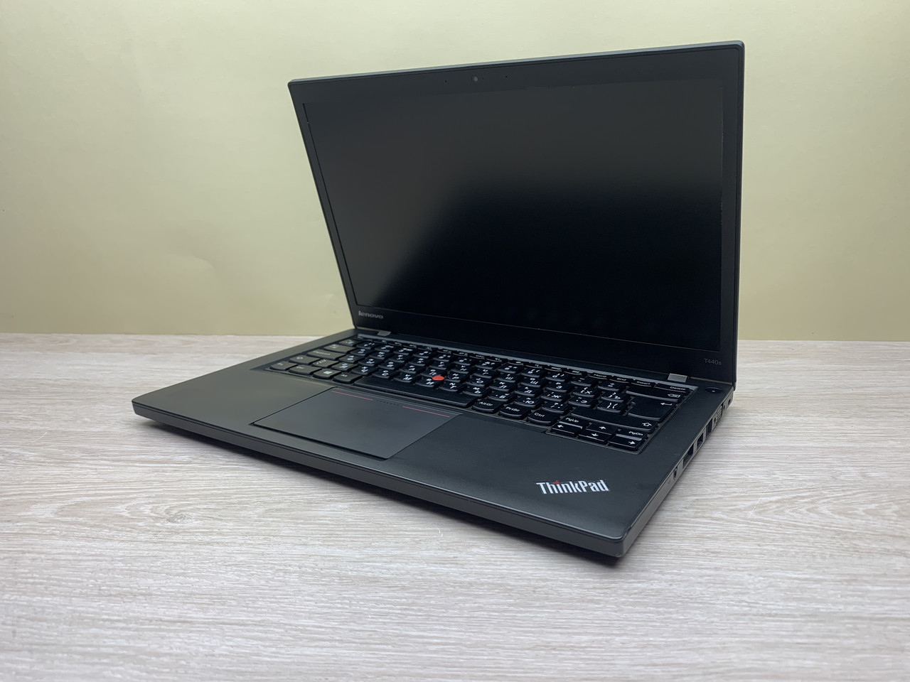 Б/в Ноутбук Lenovo Thinkpad T440s / Intel Core i7 (4 покоління) / 8 Гб / 240 Гб / Клас B