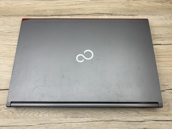 Б/в Ноутбук Fujitsu LifeBook E754 Intel Core i5-4300M / 8 Гб / SSD 120 Гб / Клас В