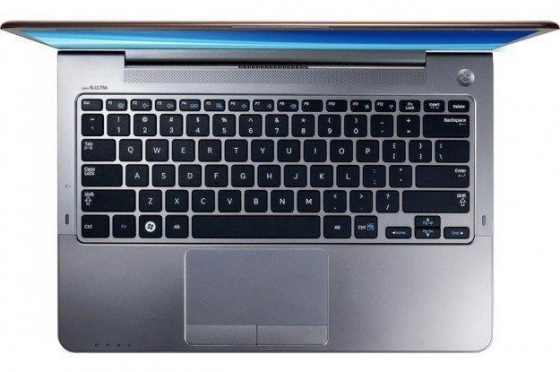 Б/в Ноутбук Samsung NP530U3C / Intel Core i5 (2 покоління) / 4 Гб / 128 Гб / Клас C