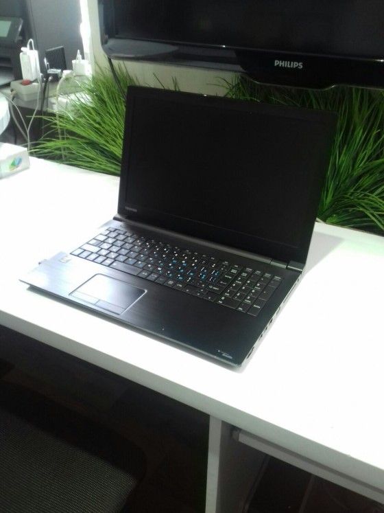 Б/в Ноутбук Toshiba Satellite Pro R50-c Intel Core i3-5005U / 4 Гб / HDD 500 Гб / Клас А