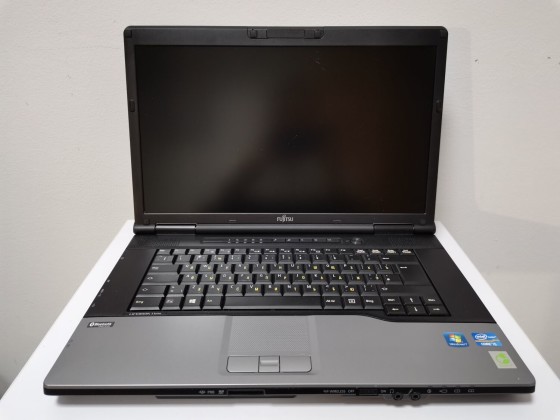 Б/в Ноутбук Fujitsu LifeBook E752 Intel Core i5-3320M / 8 Гб / HDD 500 Гб / Клас В
