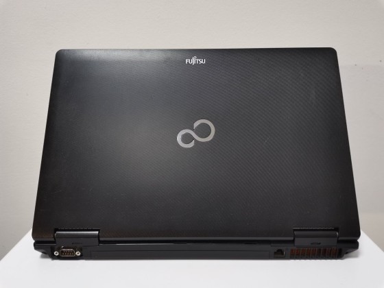 Б/в Ноутбук Fujitsu LifeBook E752 Intel Core i5-3320M / 8 Гб / HDD 500 Гб / Клас В