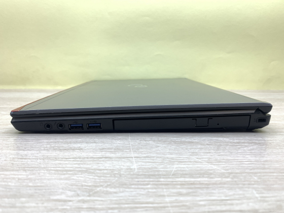Б/в Ноутбук Fujitsu Lifebook E754 / Intel Core i5 (4 покоління) / 8 Гб / 120 Гб / Клас B