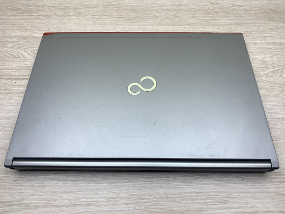 Б/в Ноутбук Fujitsu Lifebook E754 / Intel Core i5 (4 покоління) / 8 Гб / 120 Гб / Клас B