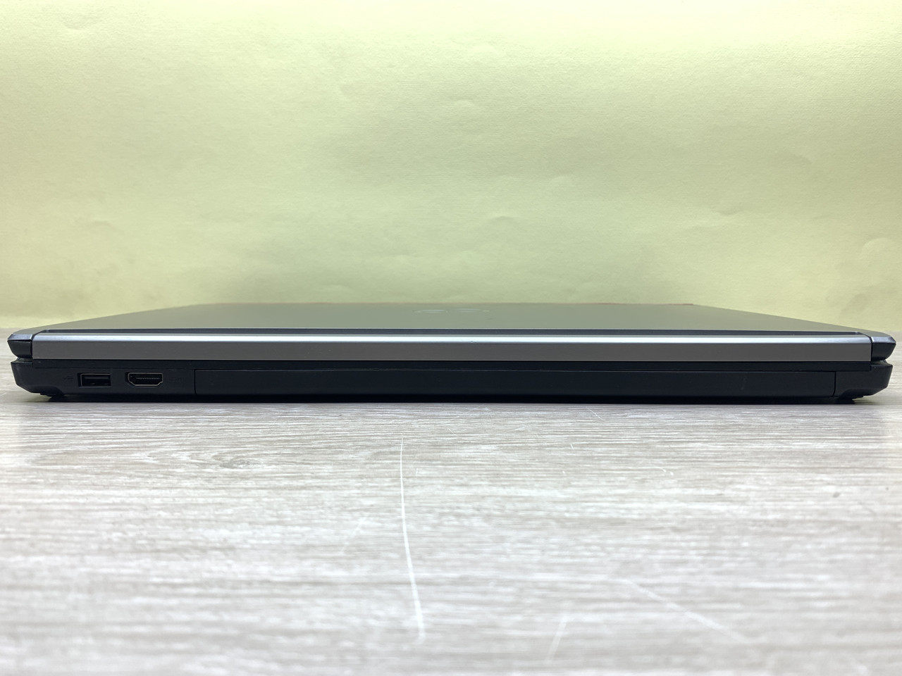 Б/в Ноутбук Fujitsu Lifebook E754 / Intel Core i5 (4 покоління) / 8 Гб / 120 Гб / Клас B