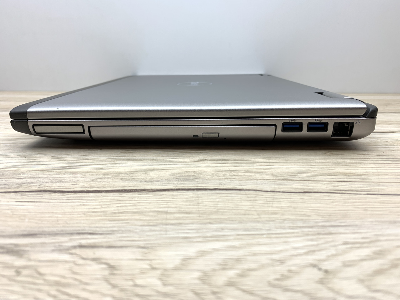 Б/в Ноутбук Dell Vostro 3560 Intel Core i5-3210M / 8 Гб / SSD 120 Гб / Клас В