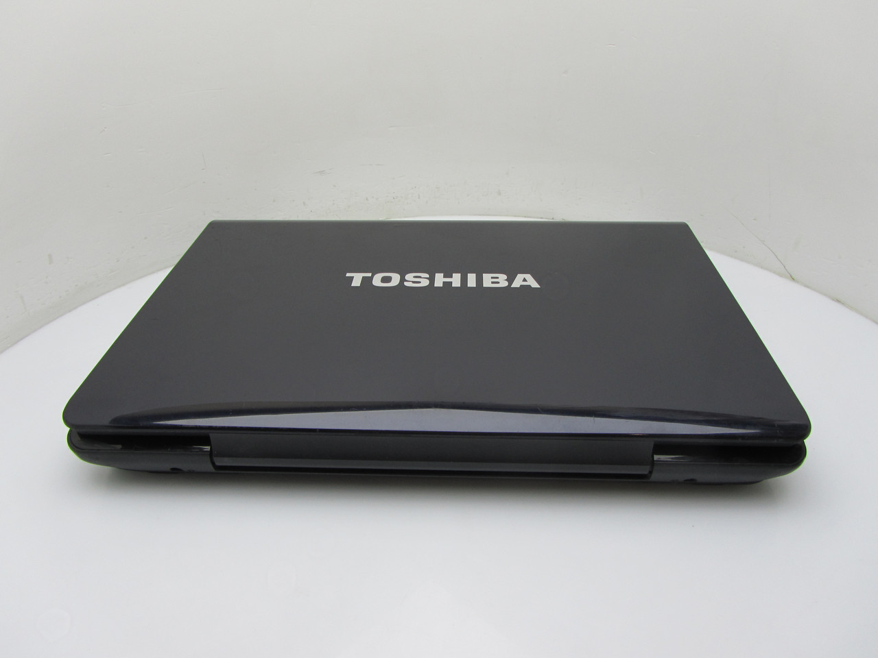 Б/в Ноутбук Toshiba Satellite P205 / Intel Core 2 Duo / 4 Гб / 320 Гб / Клас B