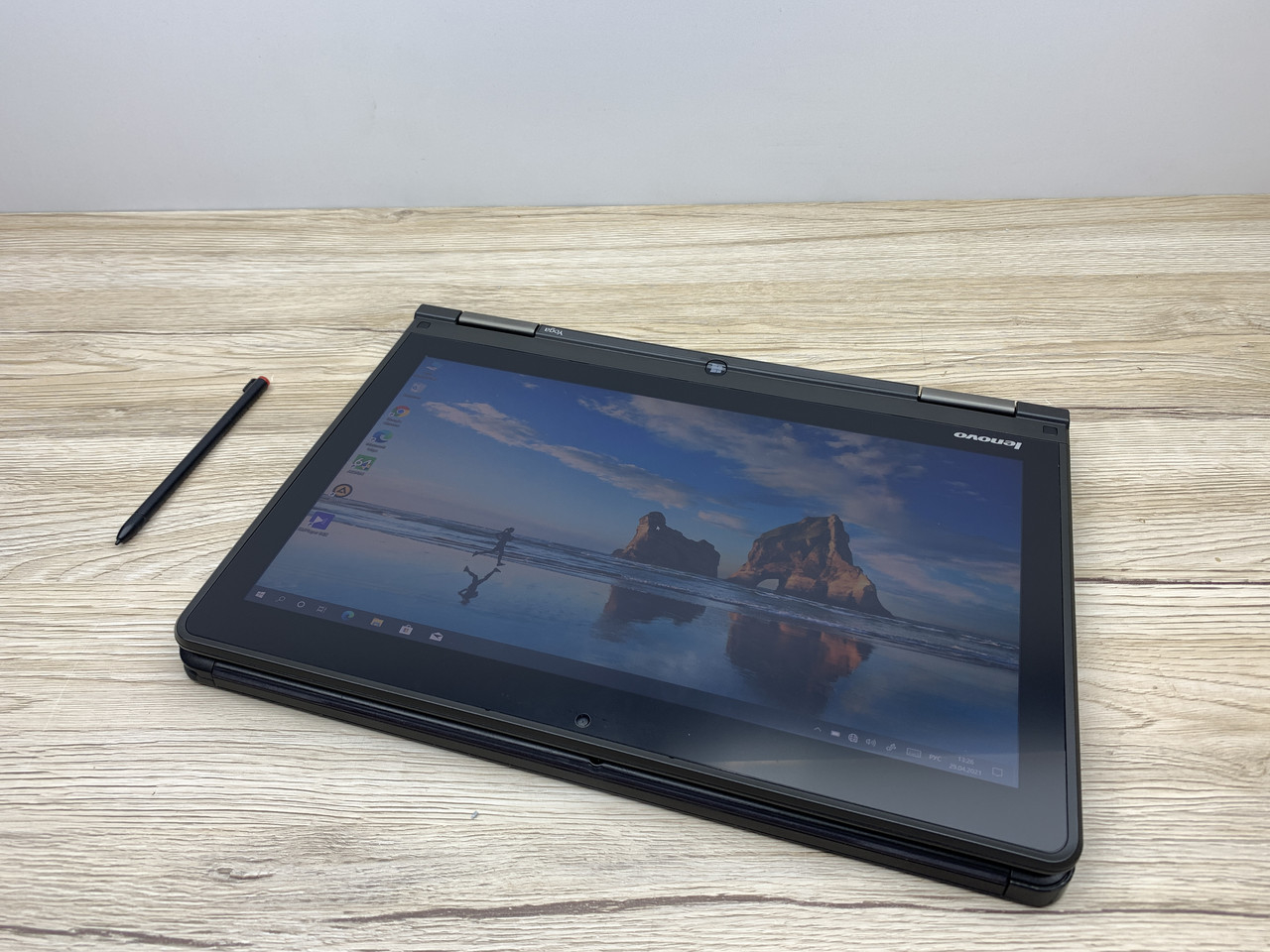 Б/в Ноутбук Lenovo Yoga S1 / Intel Core i5-4210U / 8 Гб / SSD 240 Гб / Клас B